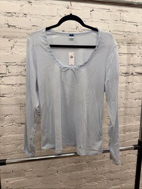 Old Navy Light Blue Lace-Trim Long Sleeve Tee